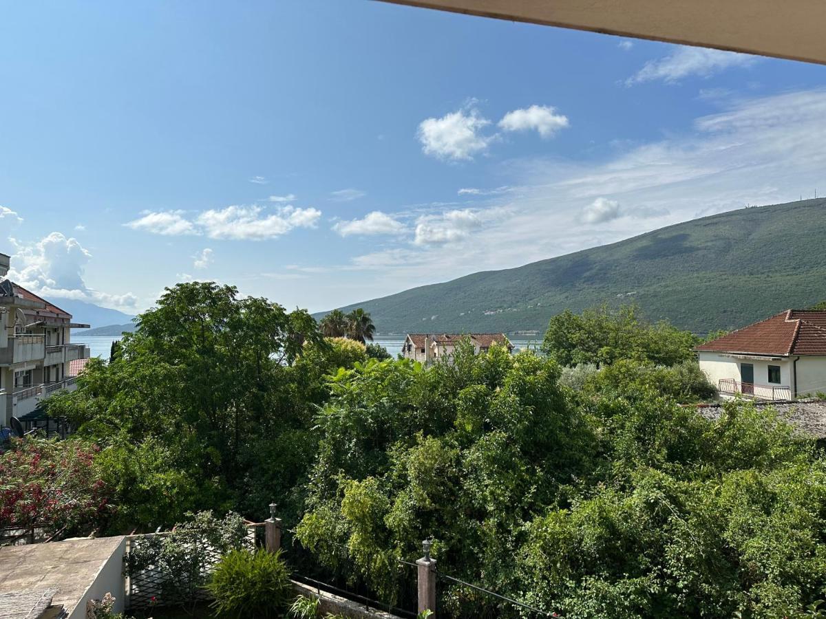 Villa Alla Bed And Breakfast Herceg Novi Exteriér fotografie