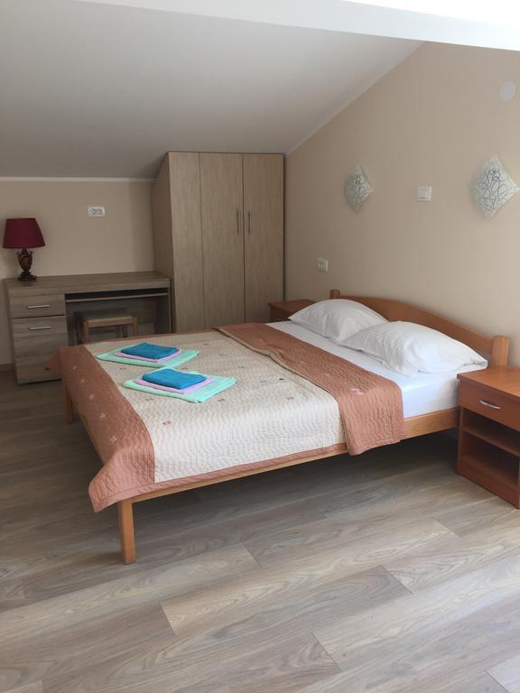 Villa Alla Bed And Breakfast Herceg Novi Exteriér fotografie
