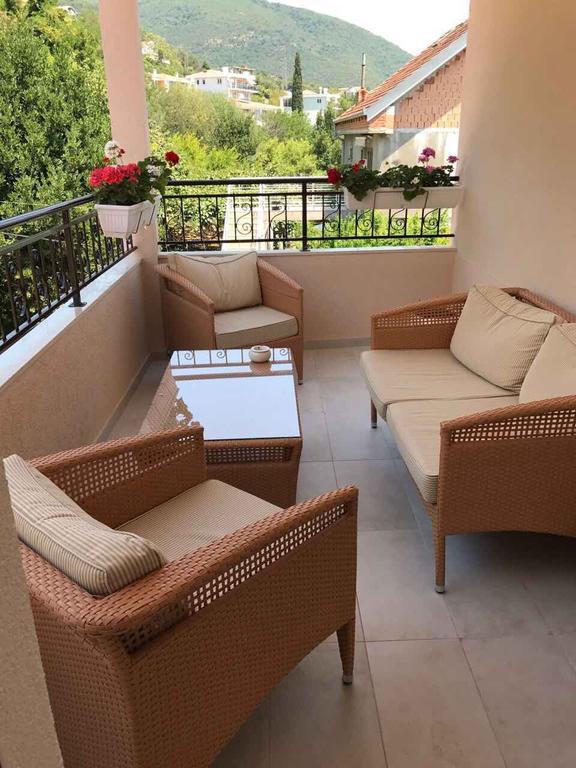 Villa Alla Bed And Breakfast Herceg Novi Exteriér fotografie