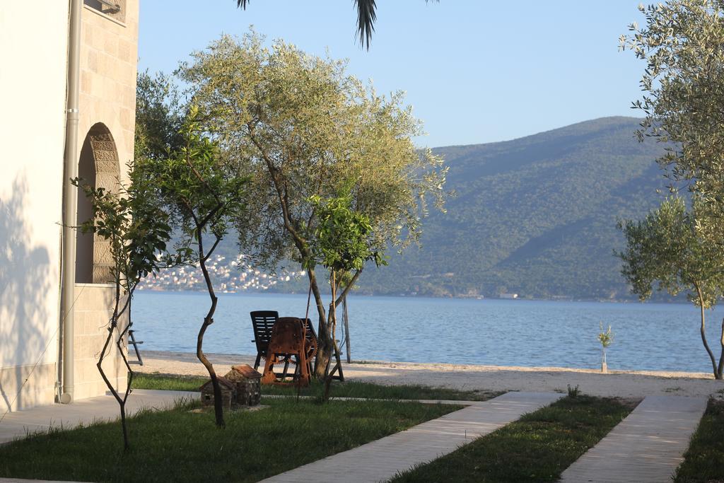Villa Alla Bed And Breakfast Herceg Novi Exteriér fotografie