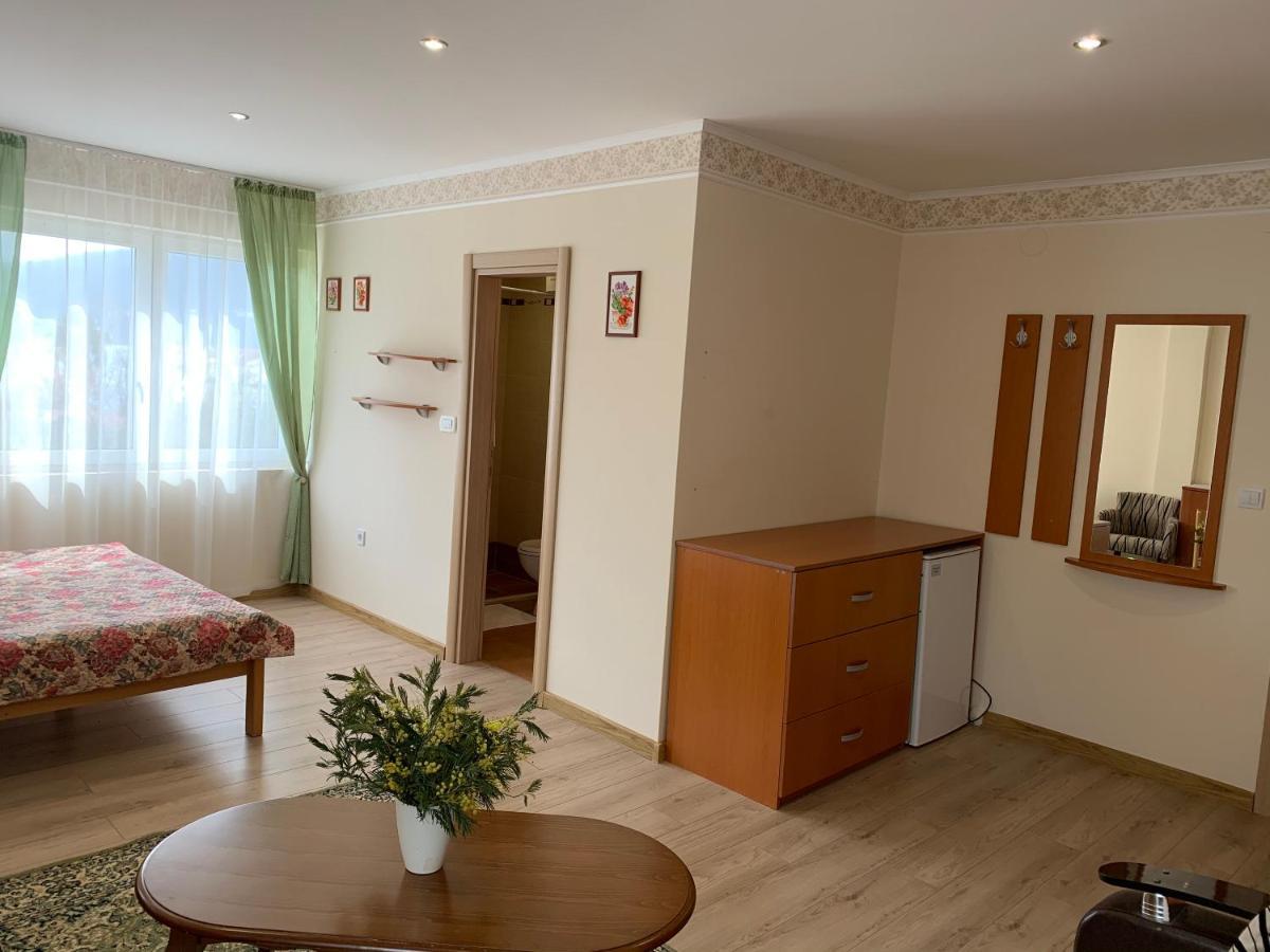 Villa Alla Bed And Breakfast Herceg Novi Exteriér fotografie