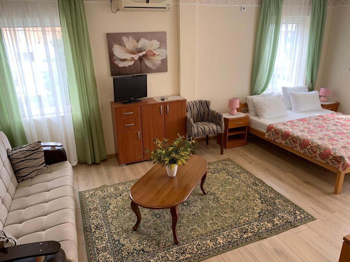 Villa Alla Bed And Breakfast Herceg Novi Exteriér fotografie